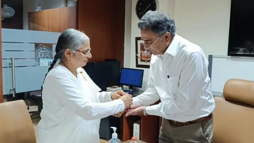 डायरेक्टर और चीफ रेडियोलॉजिस्ट भ्राता डॉ एस. एस डोडा जी