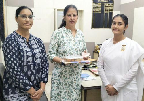 डिप्टी डायरेक्टर बहन डॉ योगिता मुंजाल जी directorate of AYUSH, NCT delhi
